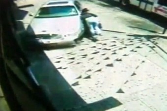 Csecsemőt gázolt a bronxi limuzin