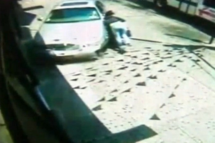 Csecsemőt gázolt a bronxi limuzin