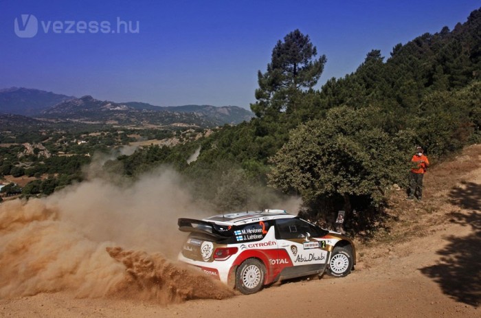 Ogier uralja a Szardínia-ralit 2 Ogier uralja a Szardínia-ralit 2