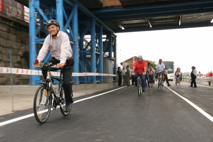 Maradj életben, két keréken is! 18