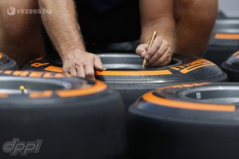 F1: Újabb kísérleti gumi a Pirellitől