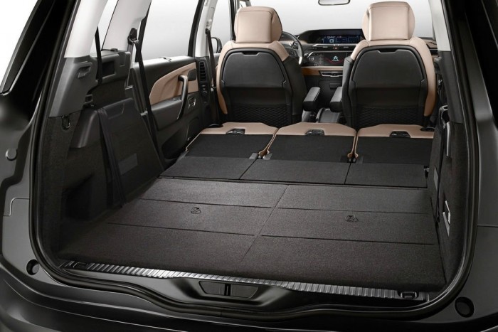 Itt a Citroën hétszemélyes egyterűje 6