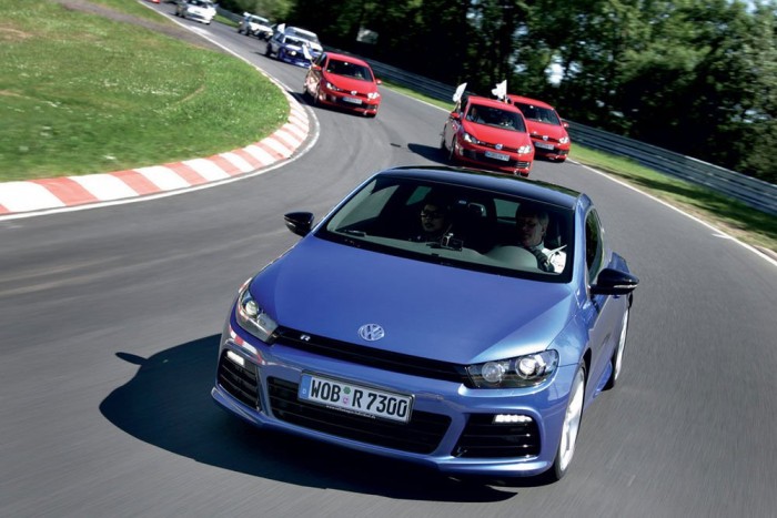 Top 10: megbízható autók, elégedett tulajok 15 | Vezess Sportos autók, 1: Volkswagen Scirocco. Két kategóriaelsőségnek örülhet a Volkswagen és kettőnek a Škoda, azaz négynek a VW-konszern. Országonkénti bontásban - a Skodát praktikusan németnek véve - 1-1 francia és brit, három japán és öt német kategóriagyőzelem született