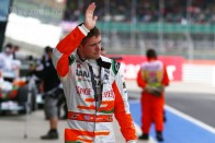 F1: Kizárták Paul di Restát 14