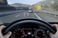 A Head Up Display is egyre több információt közöl a vezető figyelmének elvonása nélkül