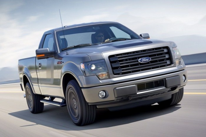 Szörnypickup gumiégetésre a Fordtól 6 | Vezess Morajlás, remegés, földrengés a tremor szó jelentése