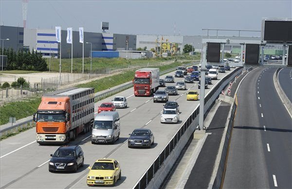 Vége a mindennapos dugónak az M0-son