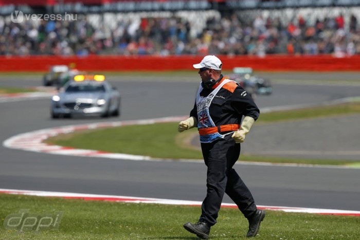 F1: Majdnem leállították a futamot 1