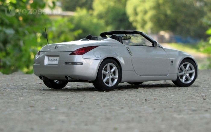 Szép, kerek feneke van...