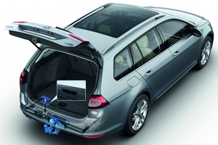 Vezettük az új Golf kombit 10 | Vezess Újdonság a lehajtható vonóhorog