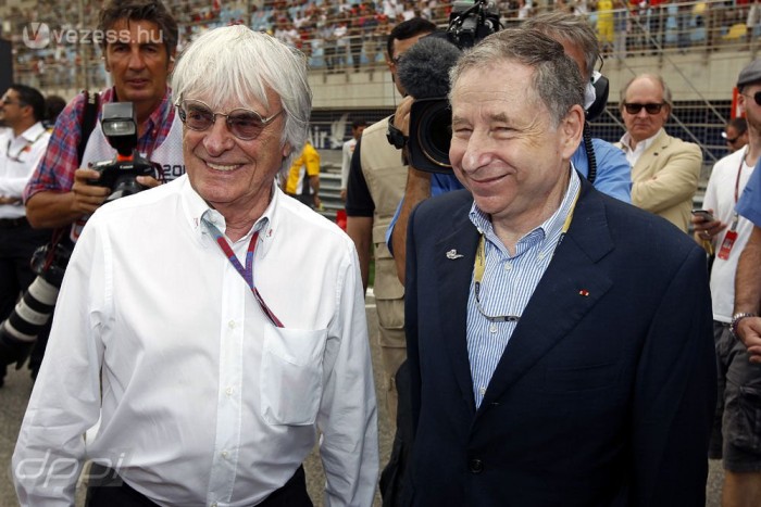 F1: Két tesztet tarthat a Pirelli