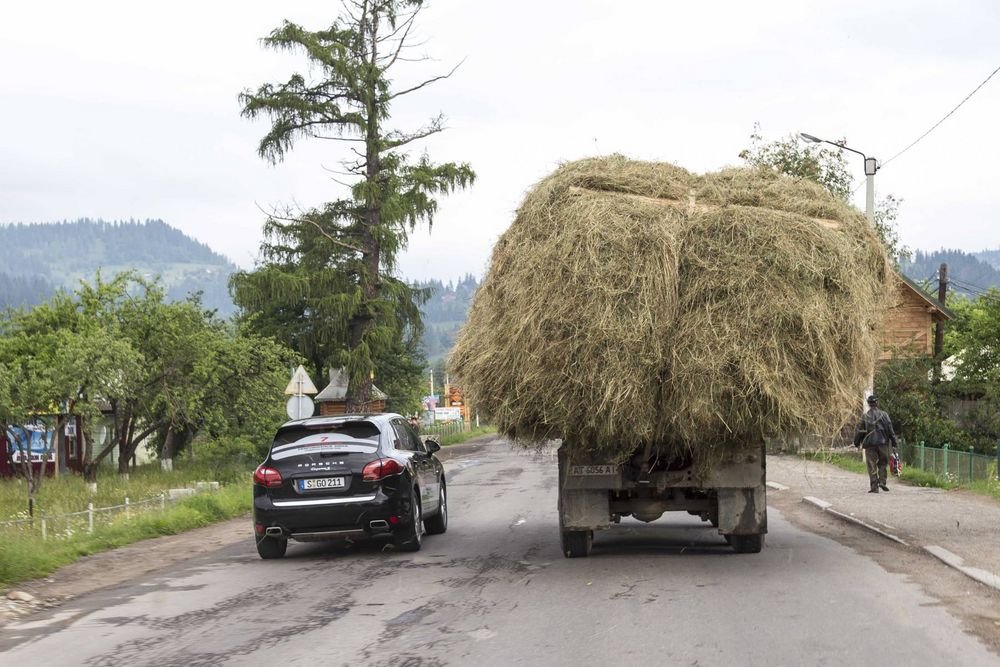 A magyar csapat előzés közben