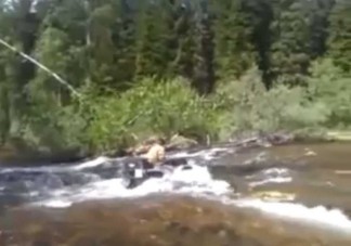 Durva baleset - Patak vitte el a quadot