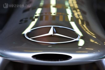 F1: Nem lehet elkapni a Mercedest?