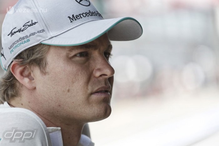 F1: Rosberg kiakadt 6