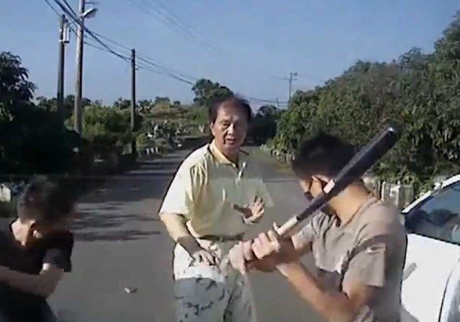 Vérfagyasztó rablótámadás az országúton