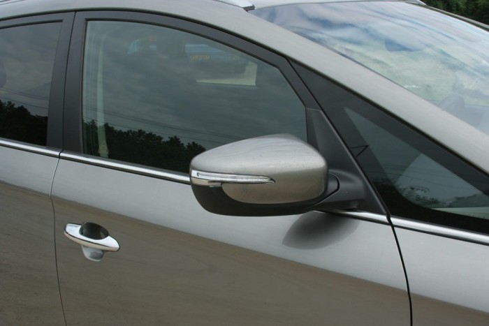 Újabb jól célzott gyomros a Kiától 12 | Vezess Mindent tud, amit a többiek, tulajdonképpen a legnagyobb hátránya, hogy a Carens név kevésbé ismert, mint mondjuk..., itt és most szinte az összes riválist fel lehetne sorolni