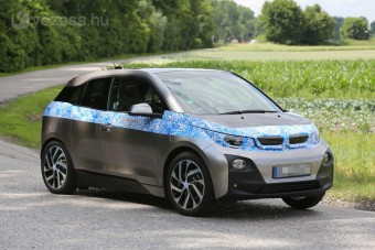 Tízmillióba kerül az első elektromos BMW