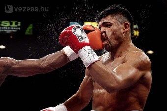 Gigantikus bírság autós cégeknek