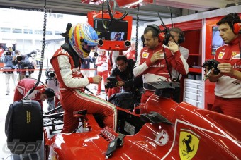 F1: Alonso 8 pontot ad a Ferrarinak