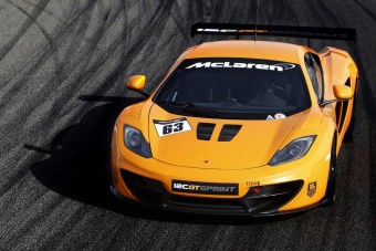 Pálya-versenyautót épít a McLaren