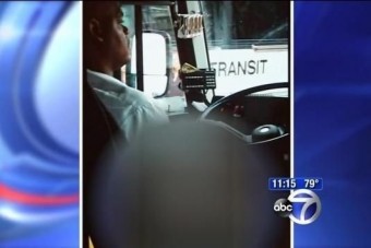 Vezetés közben maszturbált a buszsofőr