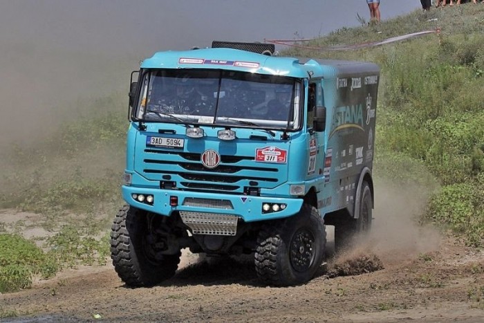 Tizenöt tonnás királynő 7 | Vezess A Bonver Dakar Project is Tátra 815-ösökkel állt rajthoz