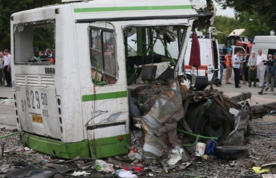 Horrorisztikus buszbaleset történt  Oroszországban