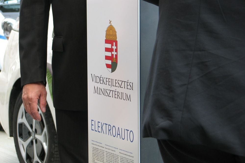 Vidéki elektromos töltő Budapesten