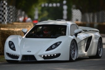 2,5 másodperc alatt százon!