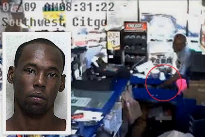 Kirabolta a benzinkutat, ahová munkára jelentkezett