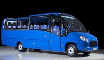 Száguldás, tócsa, szerelem