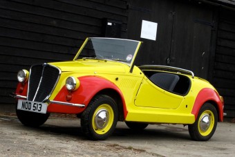 Eladó a kultikus rajzfilmautó