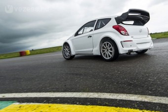 Francia a finn mellé a Hyundainál