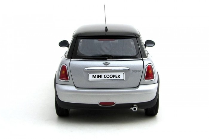 Szép lámpák, króm kipufogó