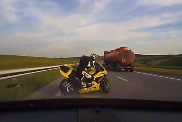 Idióta motorosok gyűjteménye