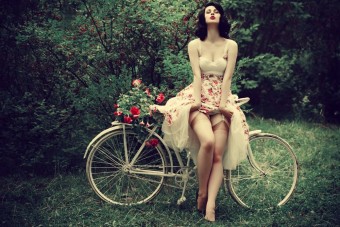 Rúzs és gépzsír - A csajok így tekernek