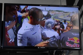 F1: A nézők közé ment Alonso, Vettel, Hamilton