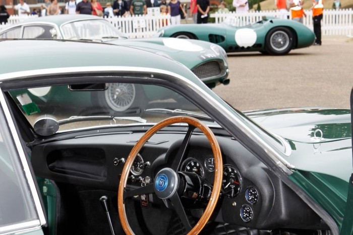 350 milliárd forintnyi autó egy kupacban 8