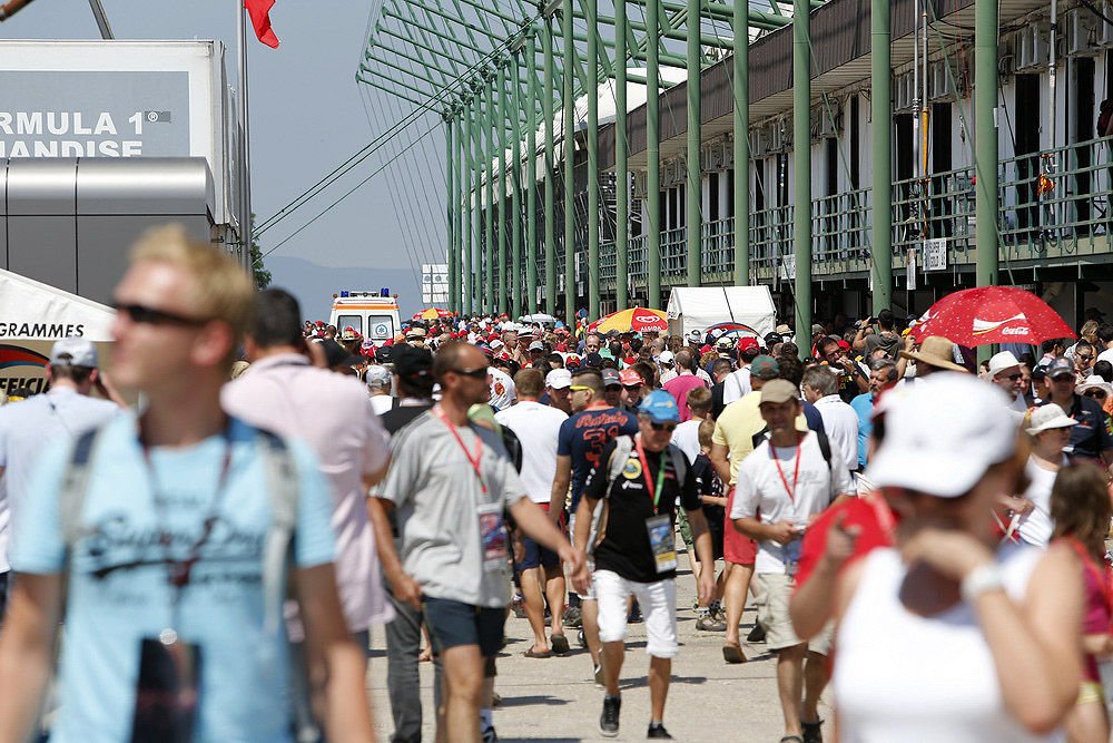 F1: Töltött zokni, formás popsi – képcsokor a Hungaroringről 10