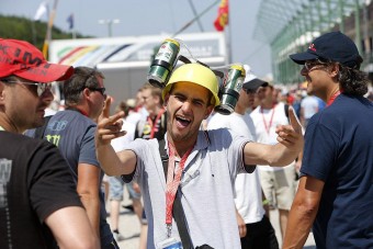 F1: Töltött zokni, formás popsi - képcsokor a Hungaroringről