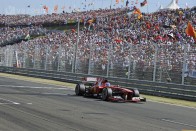 F1: Hamilton a cicababának ajánlotta a győzelmet 97