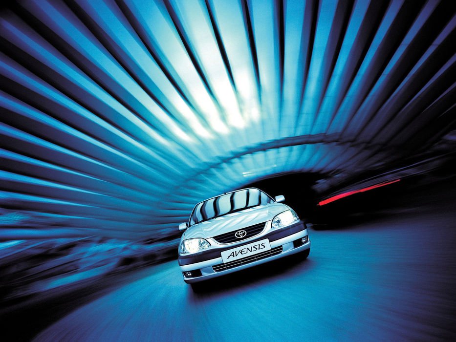Az Avensis megbízhatósága példás, a rövid utak nem terhelik meg komolyan a japán benzinmotort