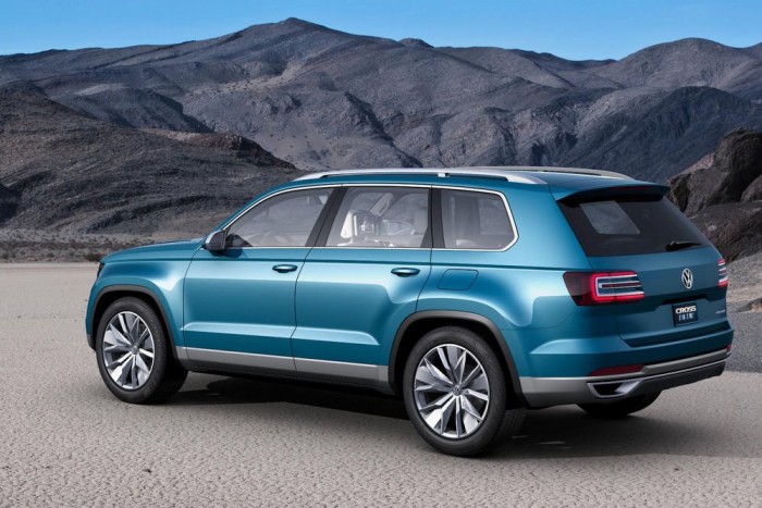 Jön a hétszemélyes VW-terepjáró 7