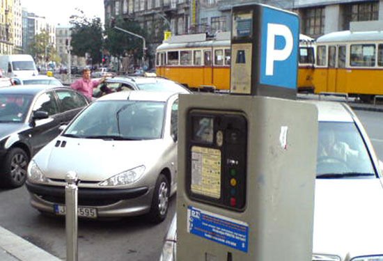 Kiszúrnak a mozgássérült autósokkal Budapesten 3