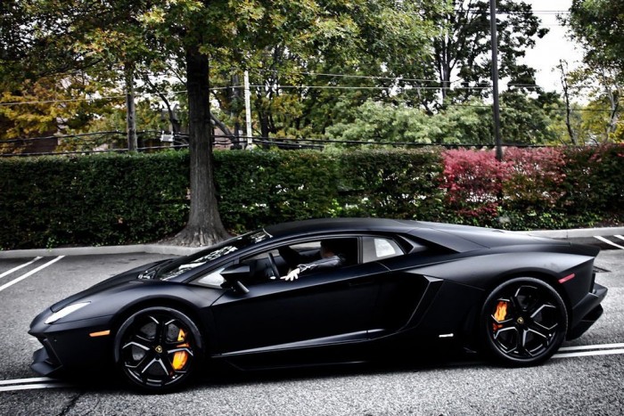 389 millió forint – Magyarország legdrágább használt autója? 6 | Vezess Nincs itthon. De ha kell, behozzák