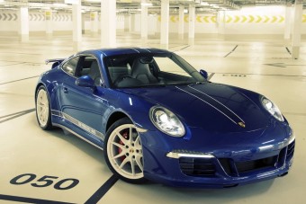 Porsche a Facebookról