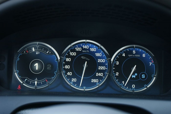 Különc milliomosok választása 10 | Vezess Full digitális műszerfal. Nem szép, nem is állítható