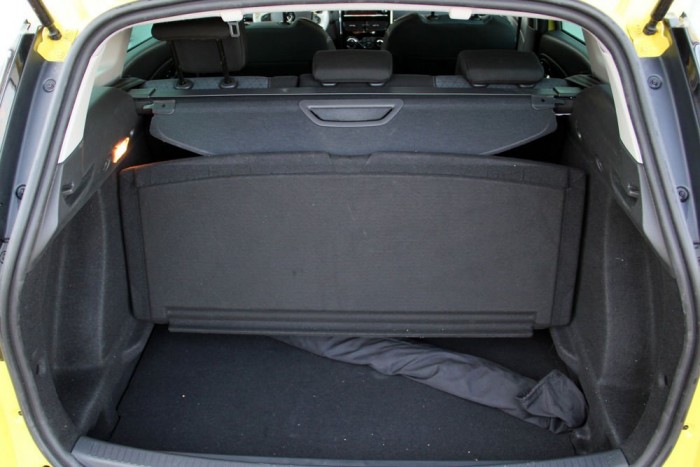 Ha csábító az ötliteres fogyasztás 7 | Vezess Hozza az elvártat a könnyen pakolható csomagtér, duplafenekű megoldása jól jöhet