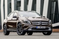 Itt a Mercedes kompakt szabadidőjárműve 33